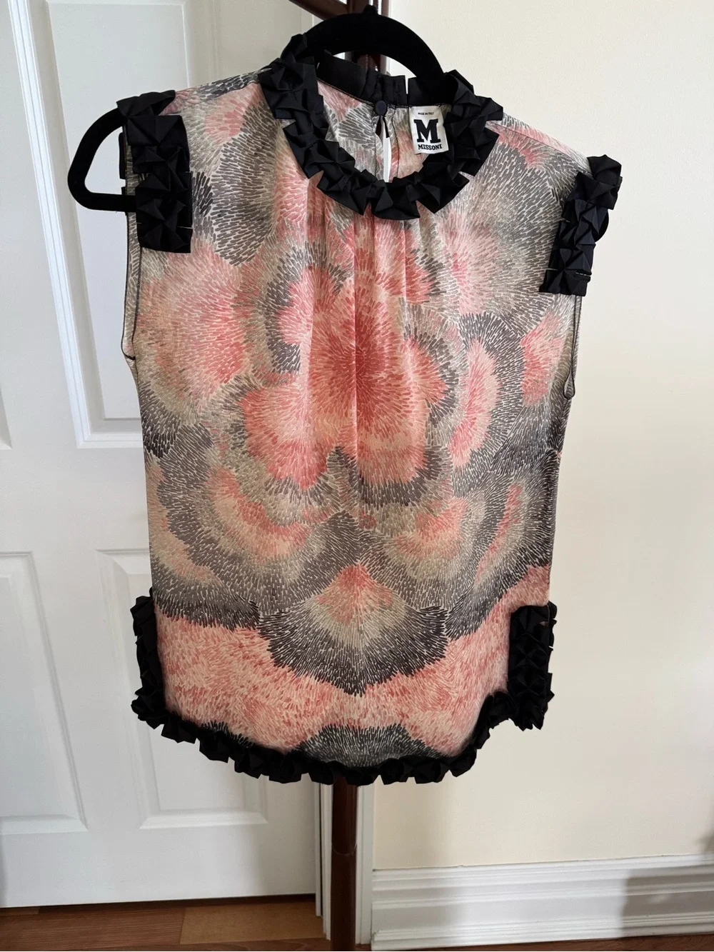 Missoni Pink and Gray Floral Sleeveless Blouse with Black Trim
